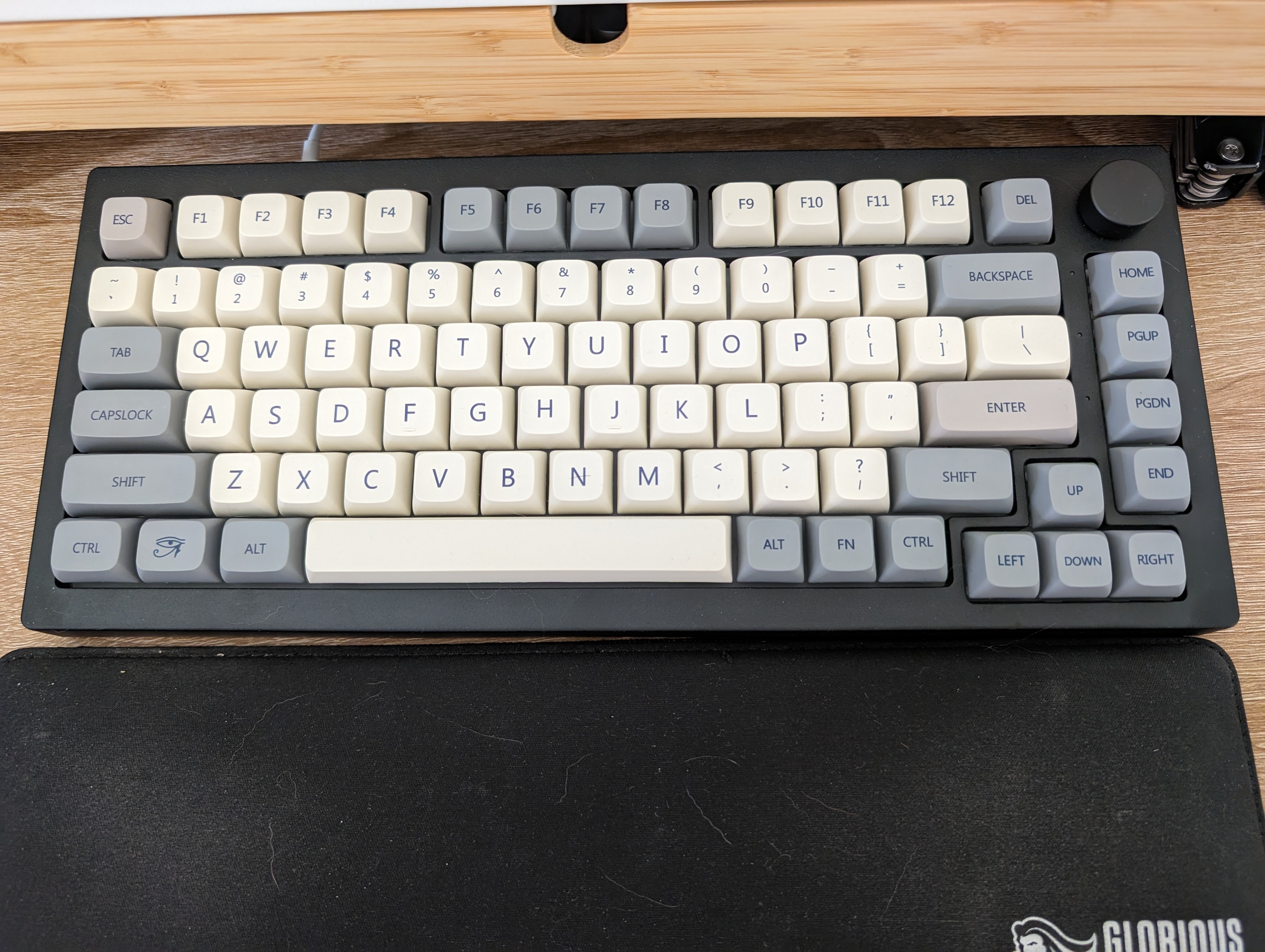 Akko 5057 + Outemu blue switches + XDA keycaps