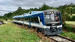 A fin de mes llegará el primer tren que recorrerá desde Puerto Montt a Llanquihue